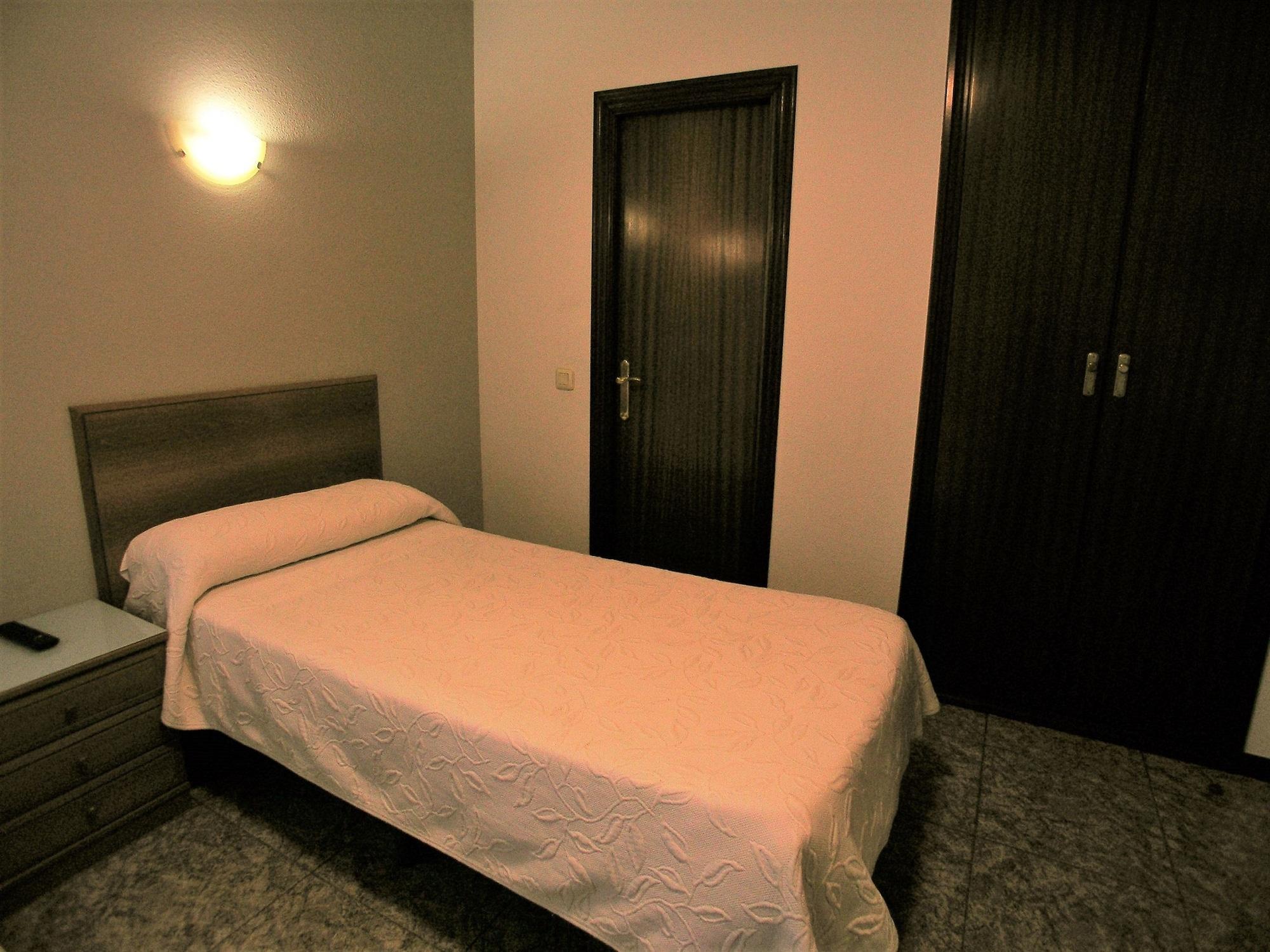 Iraipe Gorbea Auto Check-In Hotel Vitoria-Gasteiz Eksteriør billede