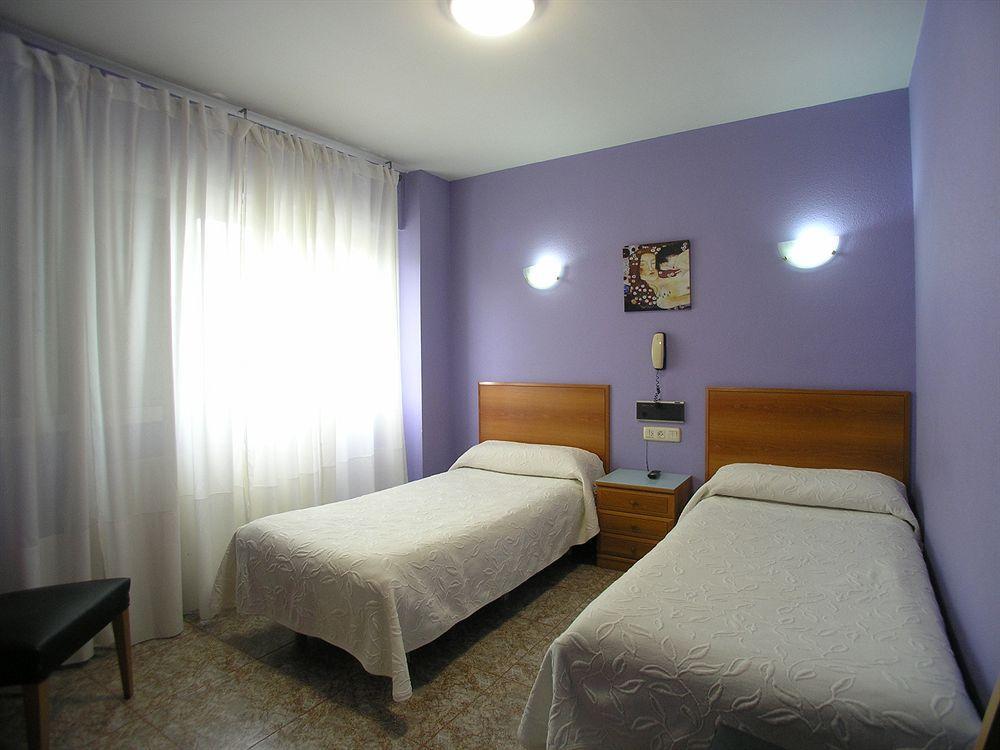 Iraipe Gorbea Auto Check-In Hotel Vitoria-Gasteiz Eksteriør billede