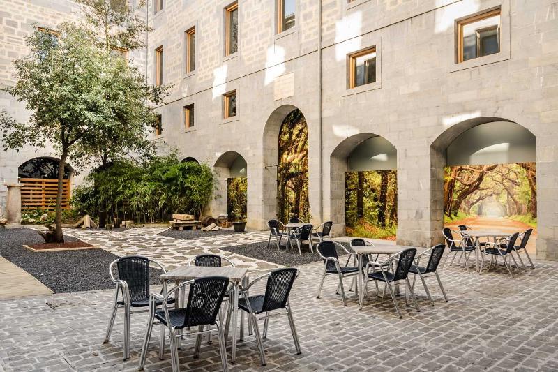 Iraipe Gorbea Auto Check-In Hotel Vitoria-Gasteiz Eksteriør billede